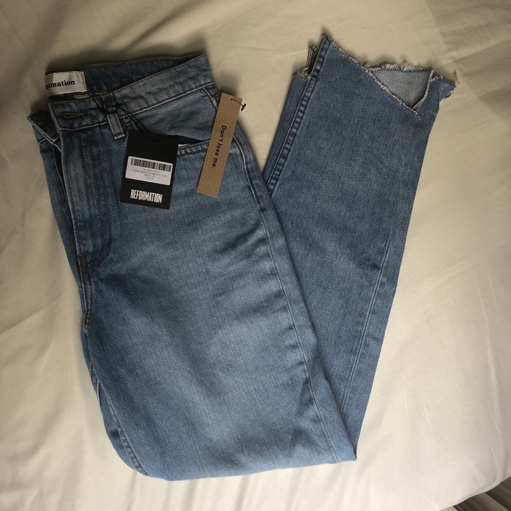 Reformation Julia Cigarette jeans - SKYE sz 27